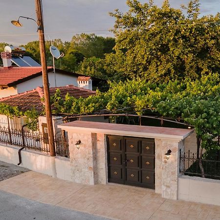 Villa La Varik 3 Літохоро Екстер'єр фото