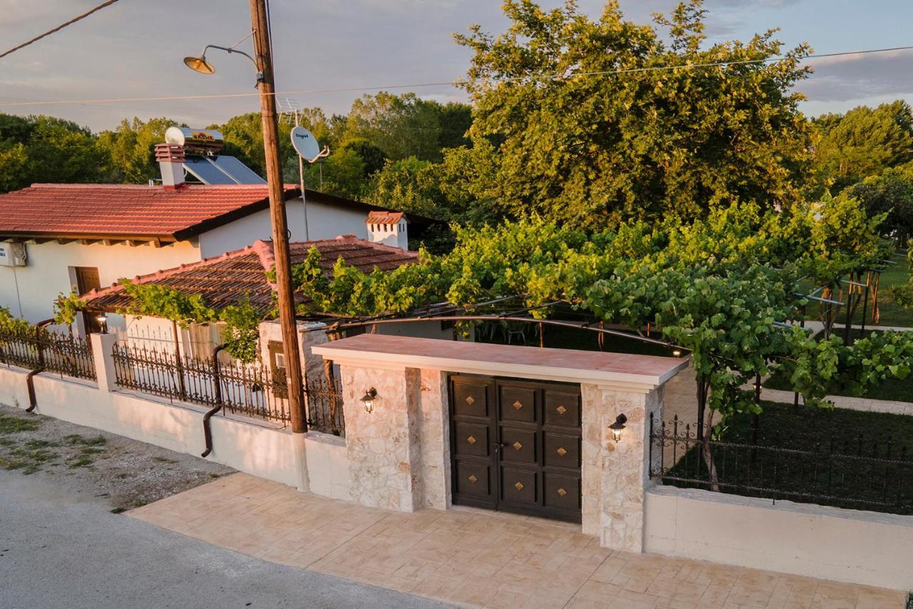 Villa La Varik 3 Літохоро Екстер'єр фото